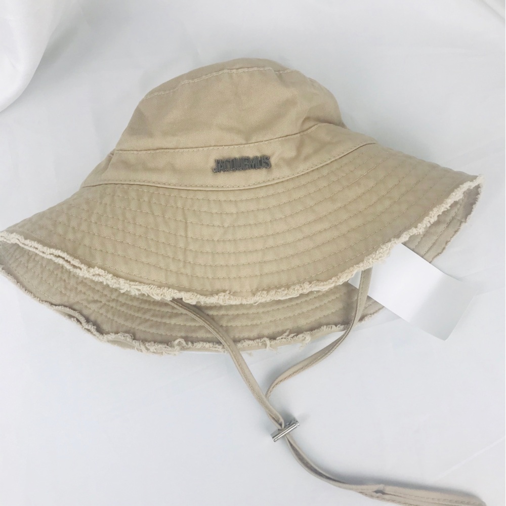 Jacquemus bucket hat khaki